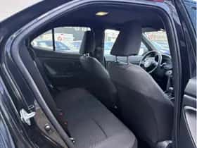 Toyota Yaris Cross (2024) thumbnail 9