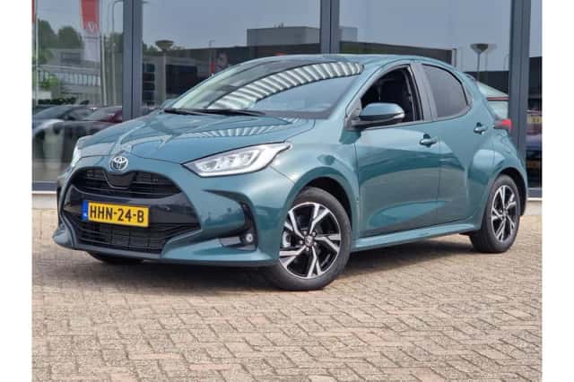 Toyota Yaris (2025) thumbnail 1