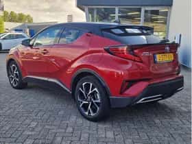 Toyota C-HR (2020) thumbnail 2