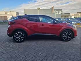 Toyota C-HR (2020) thumbnail 3