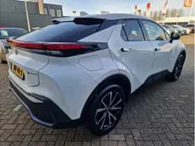 Toyota C-HR (2025) thumbnail 5