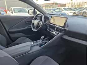 Toyota C-HR (2025) thumbnail 8