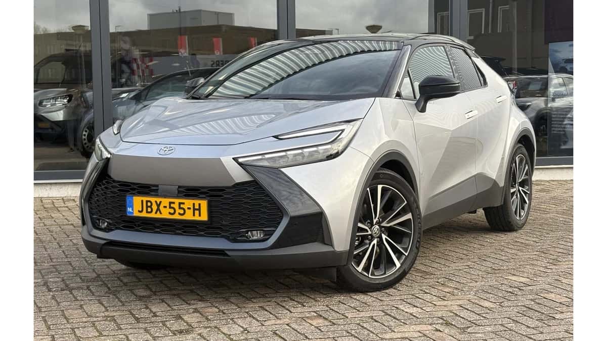 Toyota C-HR (2025) — foto 1