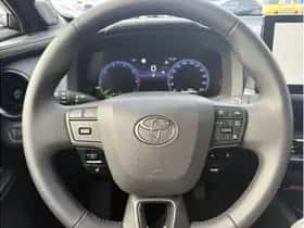 Toyota C-HR (2025) thumbnail 16