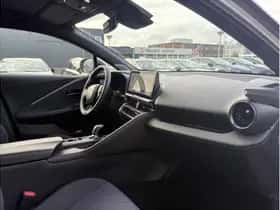 Toyota C-HR (2025) thumbnail 10