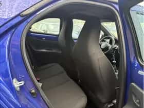 Toyota Aygo X (2025) thumbnail 9