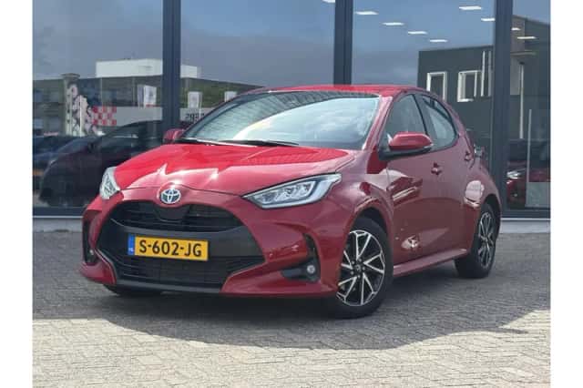 Toyota Yaris (2023) thumbnail 1