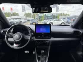 Toyota Yaris (2024) thumbnail 2