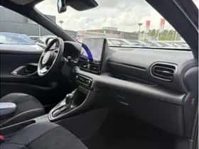 Toyota Yaris (2024) thumbnail 11