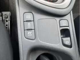 Toyota Yaris (2024) thumbnail 17