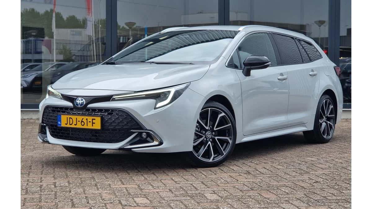 Toyota Corolla (2025) — foto 1