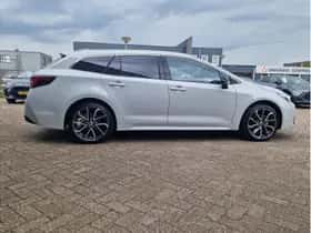 Toyota Corolla (2025) thumbnail 6