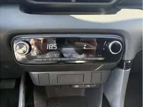 Toyota Yaris (2025) thumbnail 17