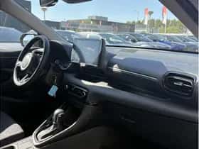 Toyota Yaris (2025) thumbnail 8