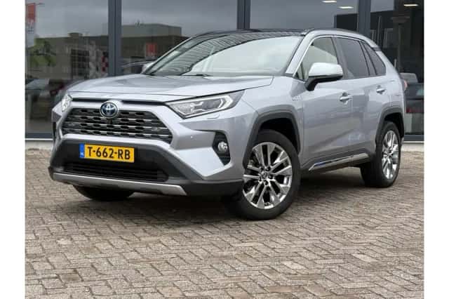 Toyota RAV4 (2021) thumbnail 1
