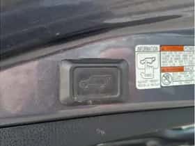 Toyota RAV4 (2018) thumbnail 11