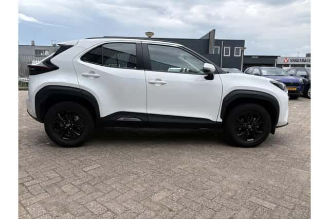 Toyota Yaris Cross (2023) thumbnail 5