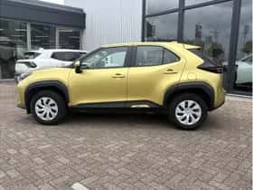 Toyota Yaris Cross (2023) thumbnail 2