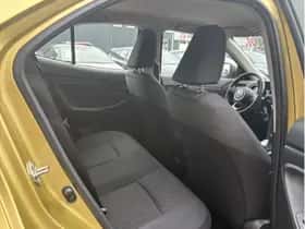 Toyota Yaris Cross (2023) thumbnail 8