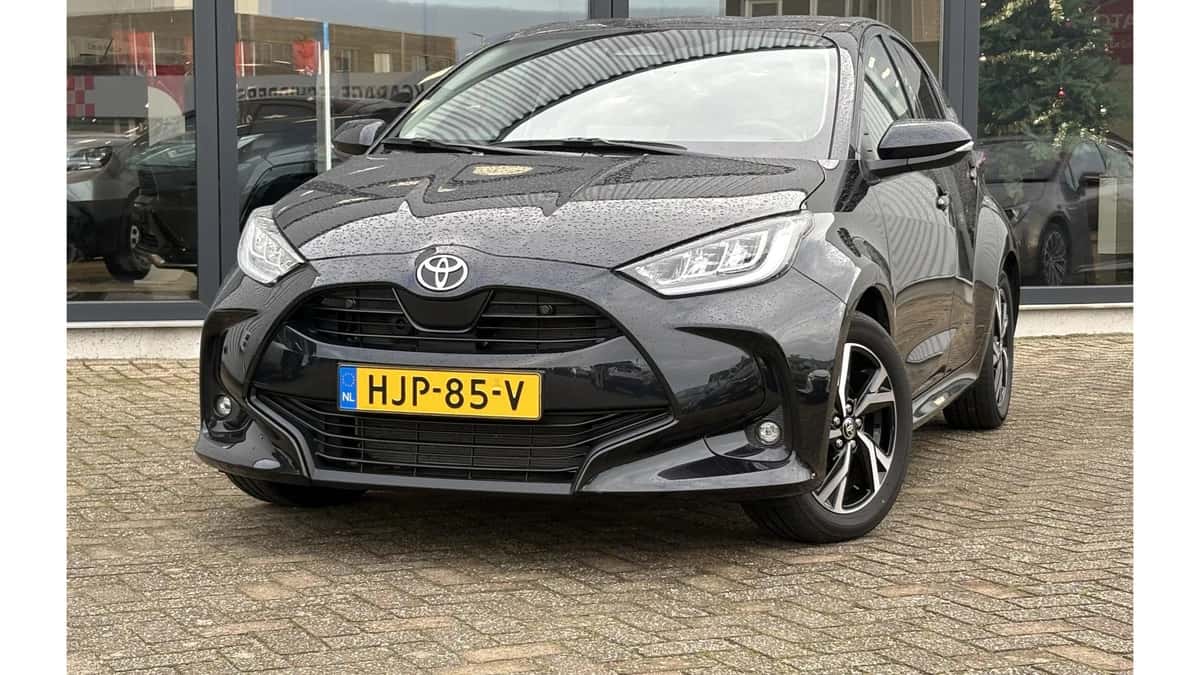 Toyota Yaris (2025) — foto 1