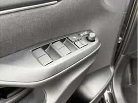 Toyota Yaris (2025) thumbnail 11