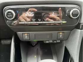 Toyota Yaris (2025) thumbnail 15