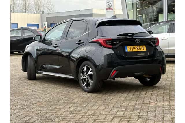 Toyota Yaris (2025) thumbnail 4
