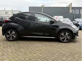 Toyota Yaris (2025) thumbnail 5