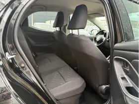 Toyota Yaris (2025) thumbnail 9
