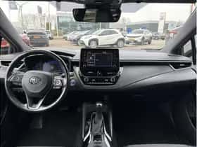 Toyota Corolla (2021) thumbnail 2