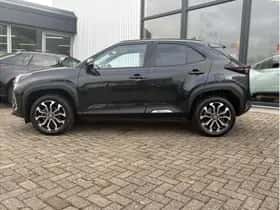 Toyota Yaris Cross (2023) thumbnail 3
