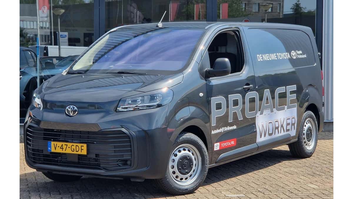 Toyota Proace (2024) — foto 1