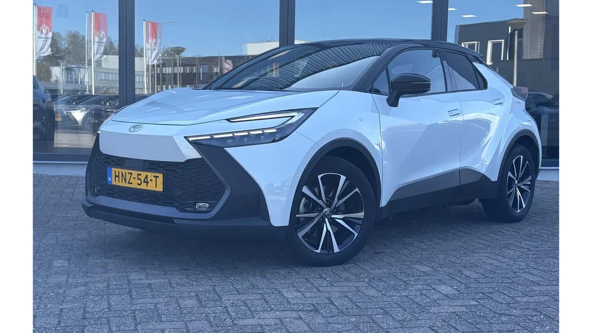 Toyota C-HR (2025) — foto 1