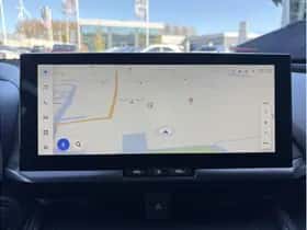 Toyota C-HR (2025) thumbnail 16