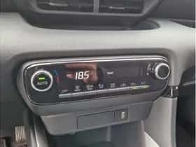 Toyota Yaris (2022) thumbnail 15