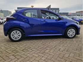 Toyota Yaris (2022) thumbnail 5