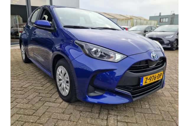 Toyota Yaris (2022) thumbnail 6