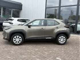 Toyota Yaris Cross (2023) thumbnail 4