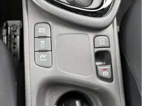 Toyota Yaris (2024) thumbnail 17