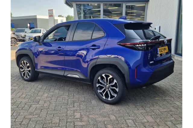 Toyota Yaris Cross (2022) thumbnail 3