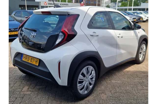 Toyota Aygo X (2025) thumbnail 3