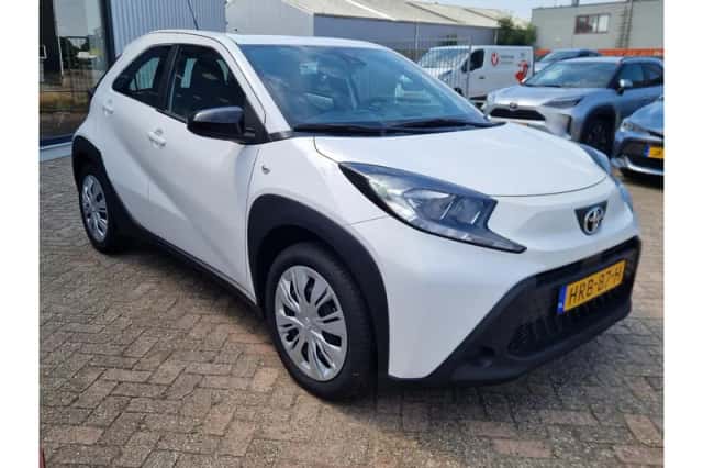 Toyota Aygo X (2025) thumbnail 4
