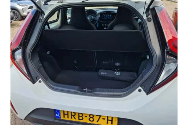 Toyota Aygo X (2025) thumbnail 6