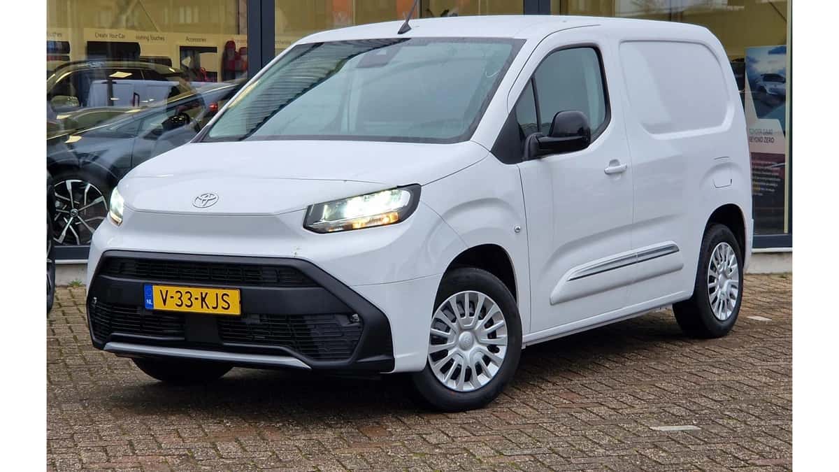 Toyota Proace (2024) — foto 1