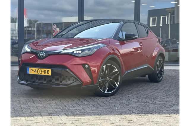 Toyota C-HR (2022) thumbnail 1