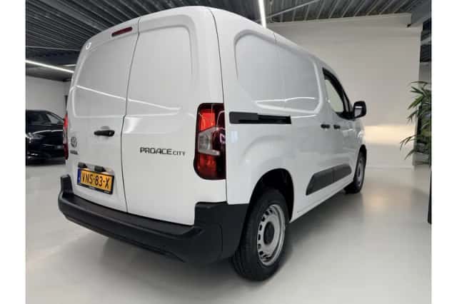 Toyota Proace (2022) thumbnail 6