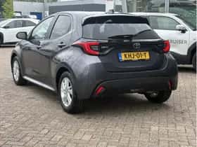Toyota Yaris (2025) thumbnail 4