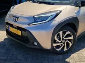 Toyota Aygo X (2024) thumbnail 2