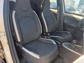 Toyota Aygo X (2024) thumbnail 6