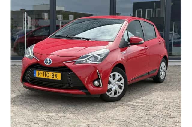 Toyota Yaris (2019) thumbnail 1
